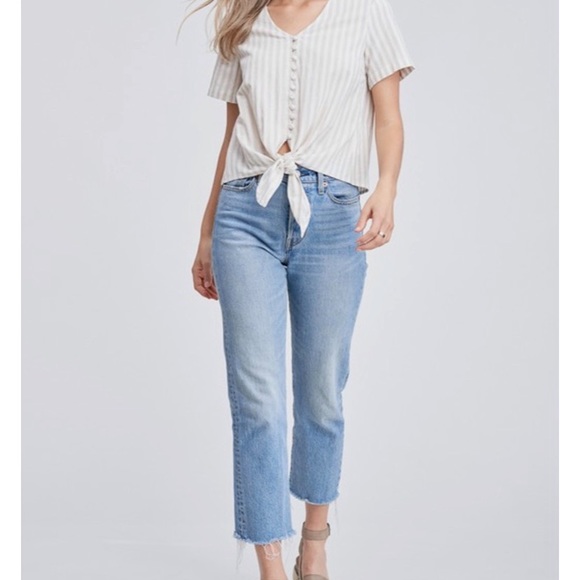 Jolie Striped Linen Front Tie Button Front Top - Picture 3 of 13